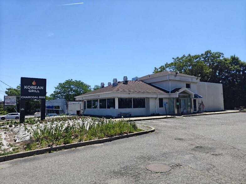 More Photos Of 2074 Jericho Tpke, East Northport Restaurant For Sale
