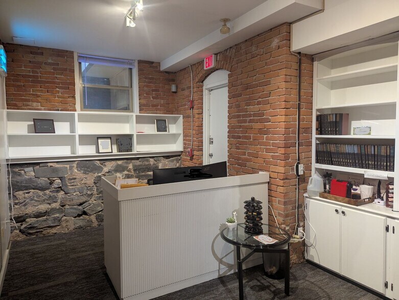More Photos Of 4 University Rd, Cambridge Apartments For Lease