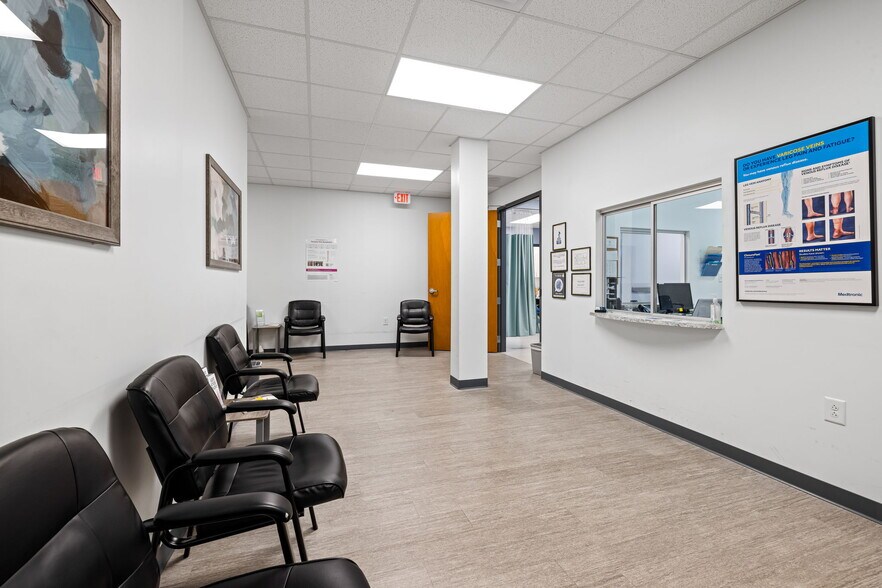 More Photos Of 1000 Crescent Green Dr, Cary Medical For Lease