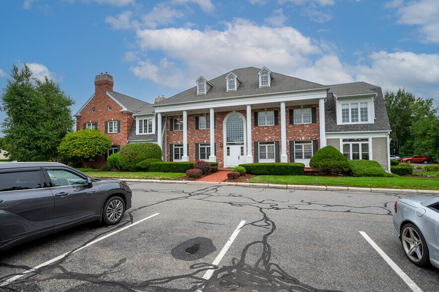 More Photos Of 176 East Main St, Westborough Medical For Sale