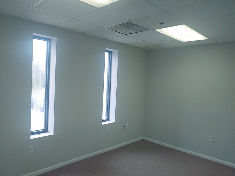 More Photos Of 26455 Newbanks Rd, Abingdon Distribution For Sale