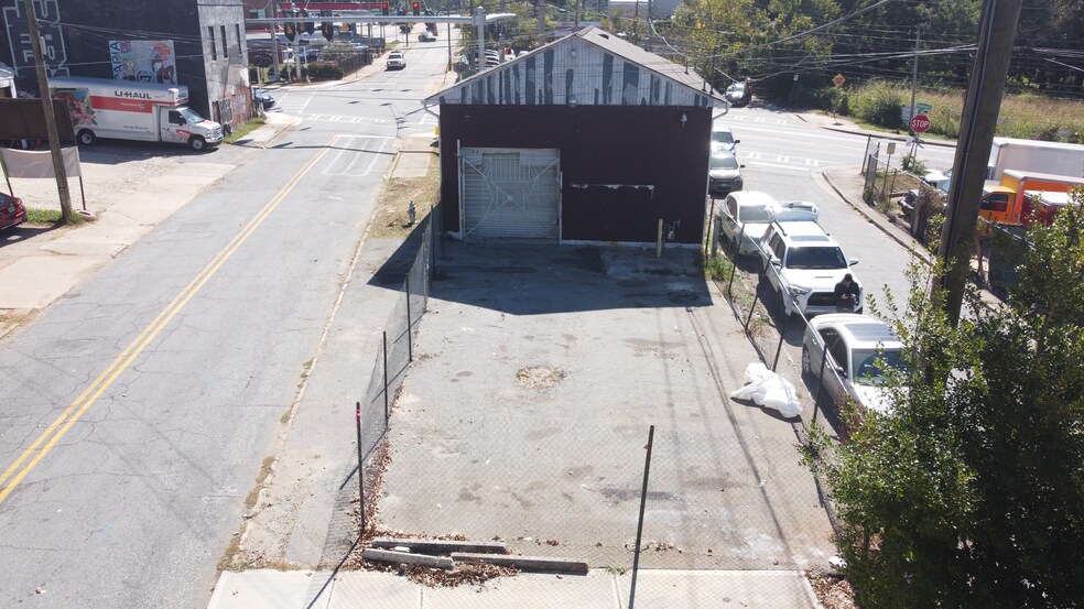 More Photos Of 1126 Memorial Dr SE, Atlanta General Retail For Sale