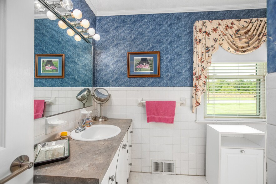 More Photos Of 1435 Thomas Rd, Lexington Land For Sale