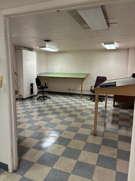 More Photos Of 320 Victory Ave, South San Francisco Warehouse For Lease