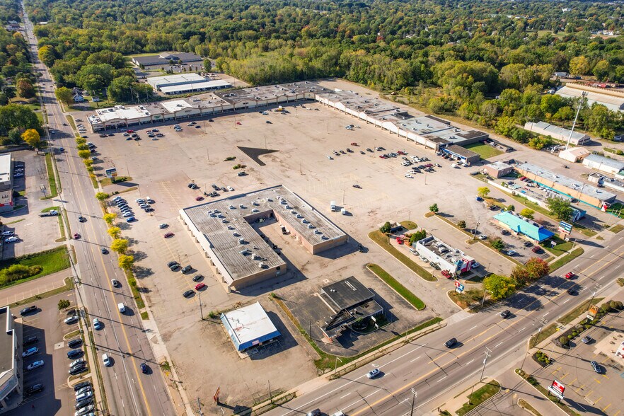 More Photos Of 3222 S Martin Luther King Jr Blvd, Lansing Unknown For Lease