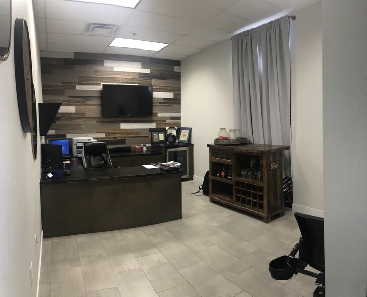 More Photos Of 4450 E McLellan Rd, Mesa Light Distribution For Lease