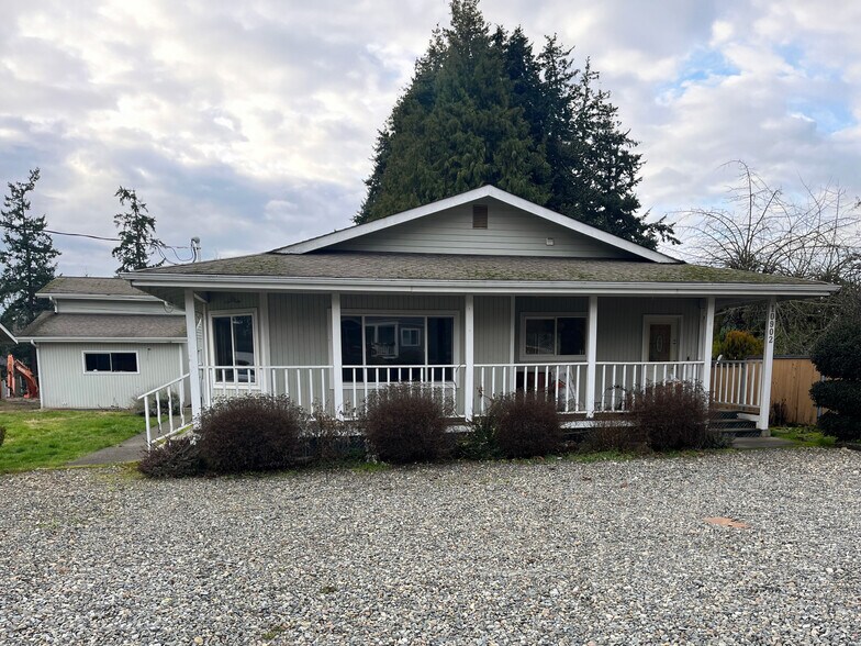 More Photos Of 10902 59th Ave E, Puyallup Service For Lease