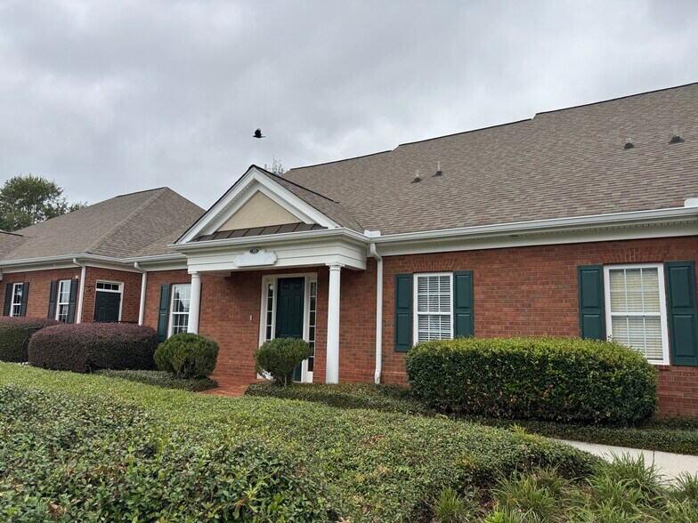 More Photos Of 4994 Lower Roswell Rd, Marietta Office For Lease