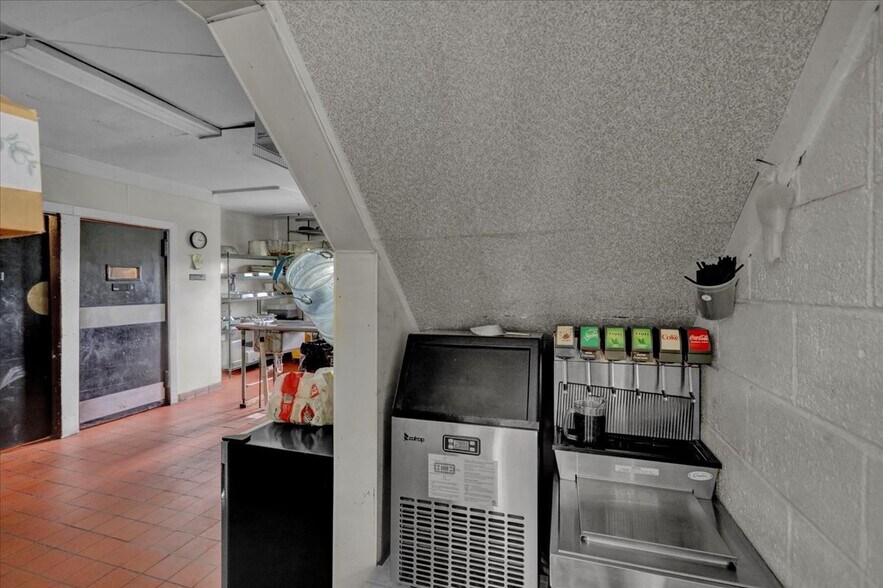 More Photos Of 655 Route 61, Orwigsburg Restaurant For Sale