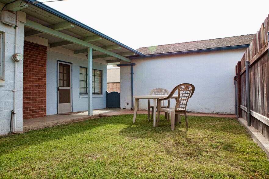 More Photos Of 117 E Fesler St, Santa Maria Office For Lease