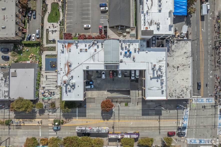 More Photos Of 1207 S Jackson St, Seattle Freestanding For Sale