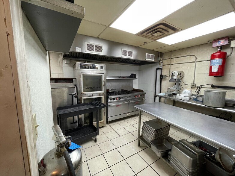 More Photos Of 5214 Botham Jean Blvd, Dallas Lodge Meeting Hall For Sale