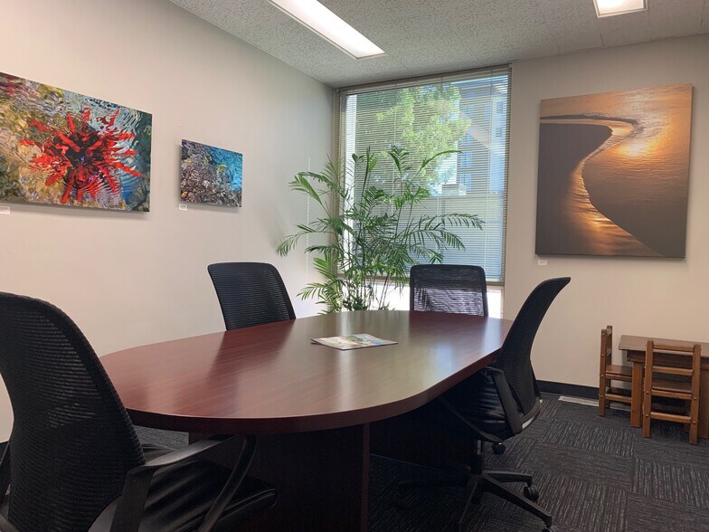 More Photos Of 1600 Oak St, Eugene Office For Lease