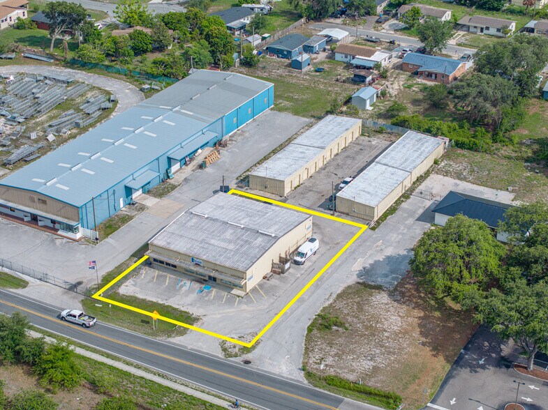 More Photos Of 2621 Skyview Dr, Lakeland Industrial For Lease