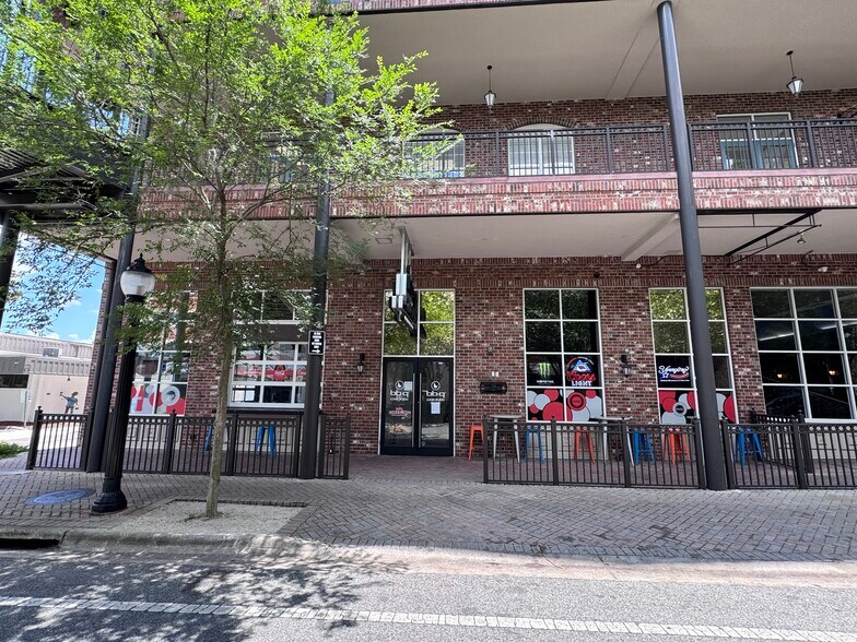 More Photos Of 201 SE 2nd Ave, Gainesville Office Residential For Lease