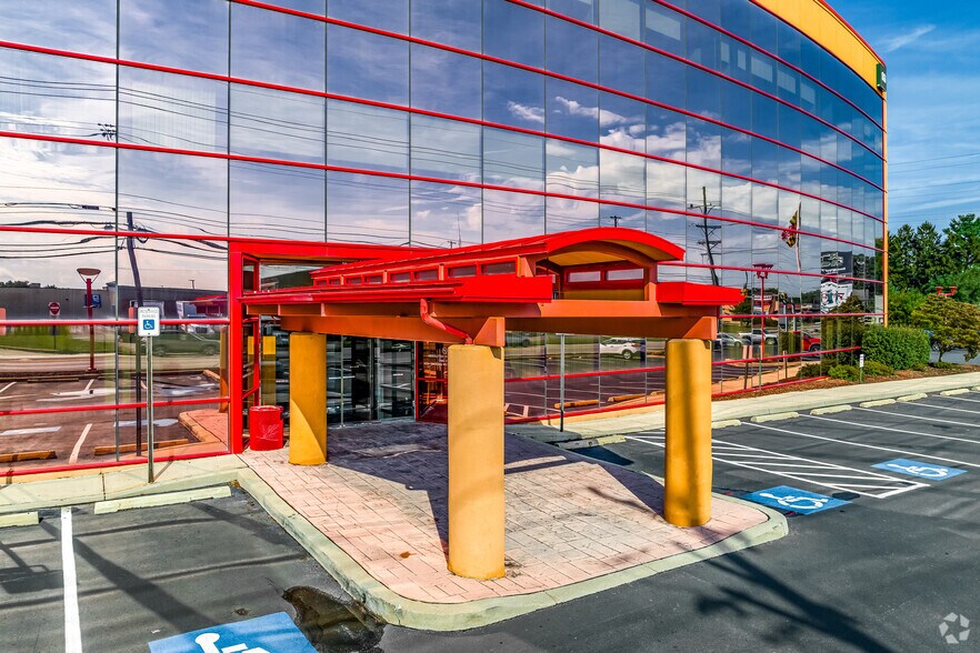 More Photos Of 13424 Pennsylvania Ave, Hagerstown Office For Lease