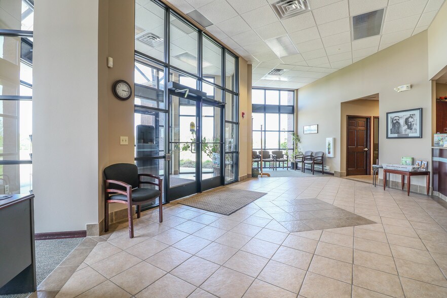 More Photos Of 1990 Godfrey Dr, Waupaca Office For Sale