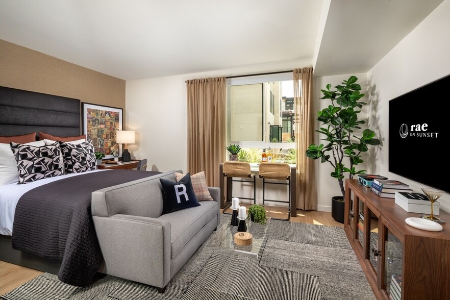 More Photos Of 7520-7566 W Sunset Blvd, Los Angeles Apartments For Lease