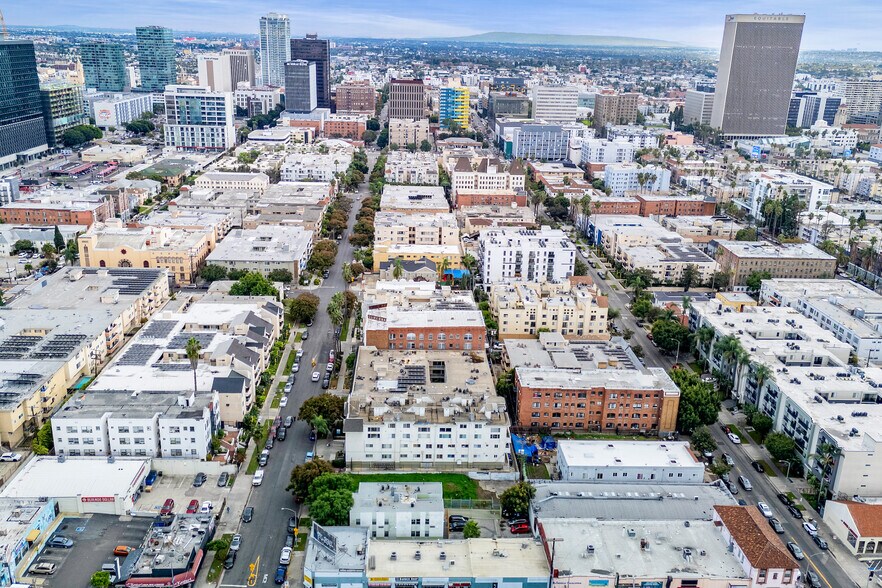More Photos Of 311 S Berendo St, Los Angeles Land For Sale