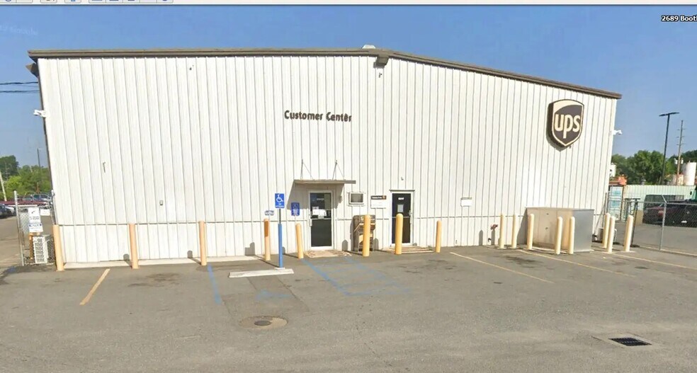 More Photos Of 2600 Booth St, Monroe Distribution For Sale