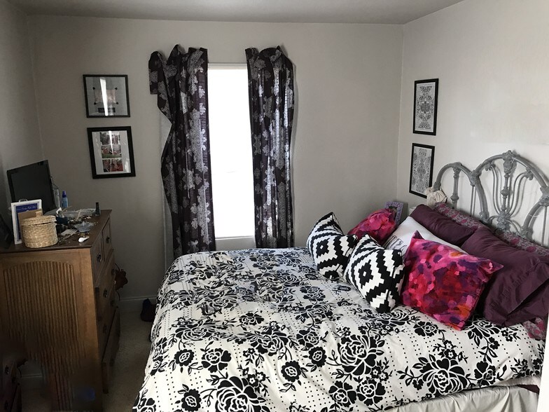 More Photos Of 214 Randolph St, Atlanta Apartments For Sale