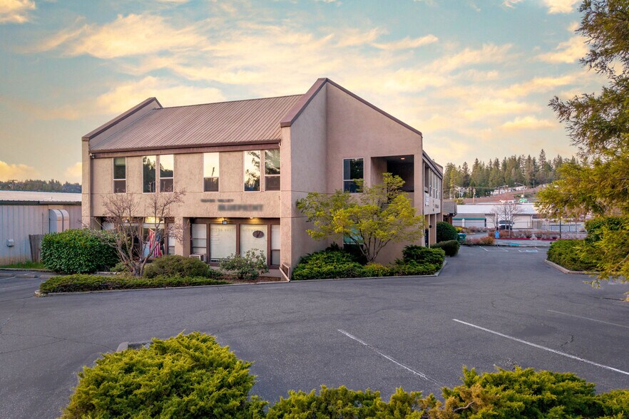 More Photos Of 741-749 Maltman Dr, Grass Valley Office For Sale