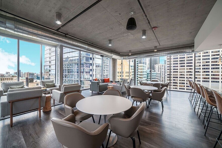 More Photos Of 215 W Lake St, Chicago Apartments For Lease