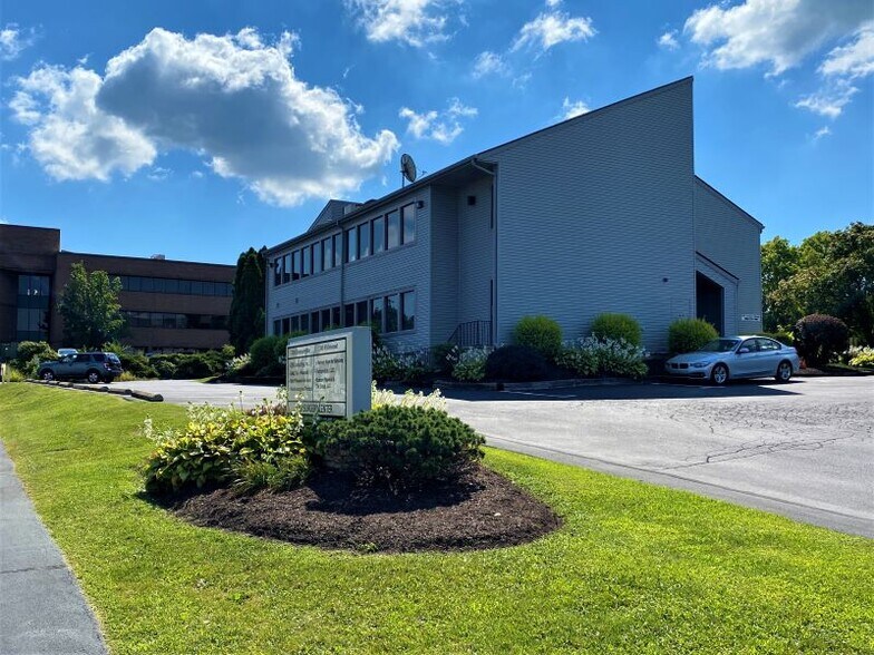 More Photos Of 245 W Elmwood Dr, Centerville Medical For Lease