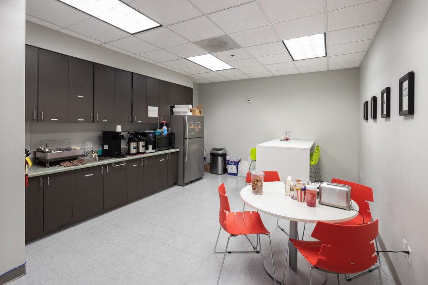 More Photos Of 60 Bunsen, Irvine Loft Creative Space For Lease