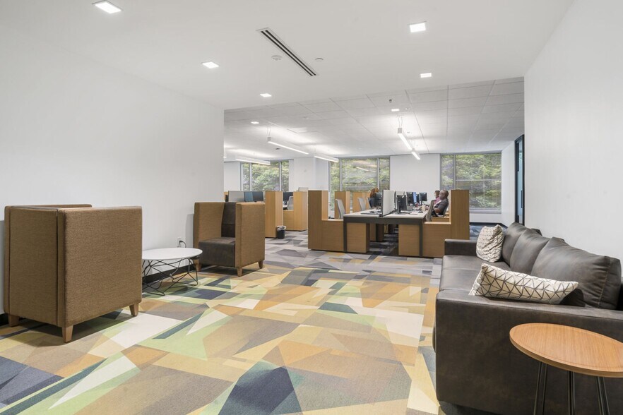 More Photos Of 4100 Wildwood Pky, Atlanta Unknown For Lease