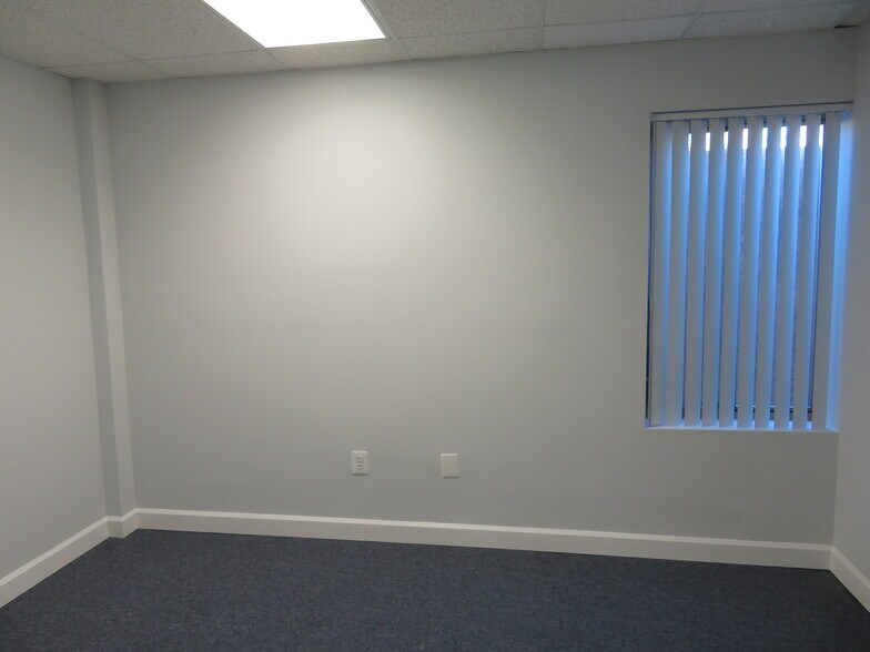 More Photos Of 19719 Executive Park Cir, Germantown Medical For Lease
