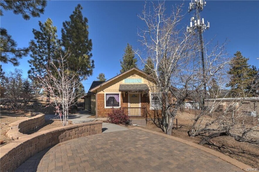 More Photos Of 547 Cottage Ln, Big Bear Lake Office For Sale