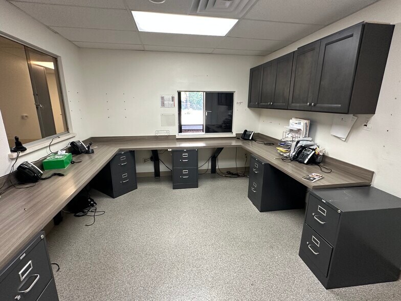 More Photos Of 2005 Garey Ave, Pomona Office For Lease