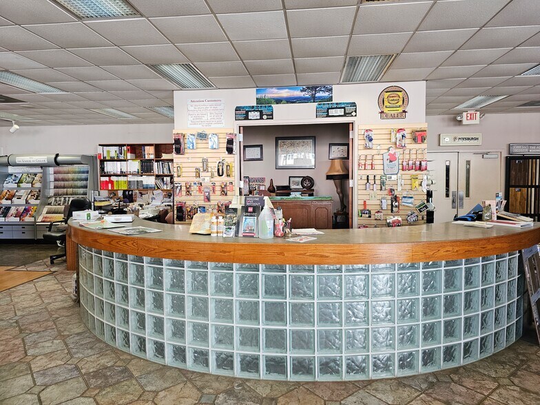 More Photos Of 629 Park NW ave, Norton Storefront For Sale