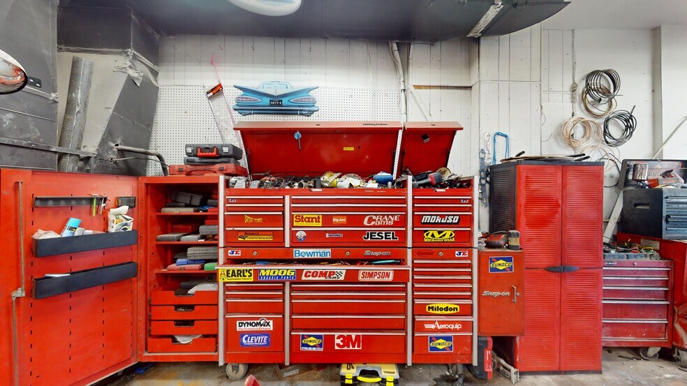 More Photos Of 2020 Chaneyville Rd, Owings Auto Repair For Sale