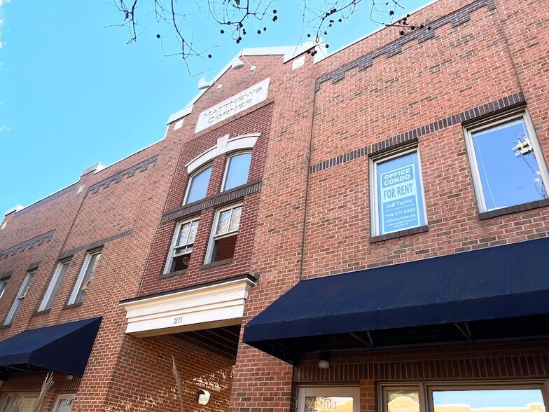 More Photos Of 211 W Matthews St, Matthews Office For Sale