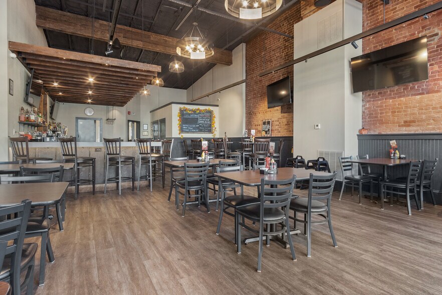 More Photos Of 10 E Main St, Thurmont Restaurant For Sale