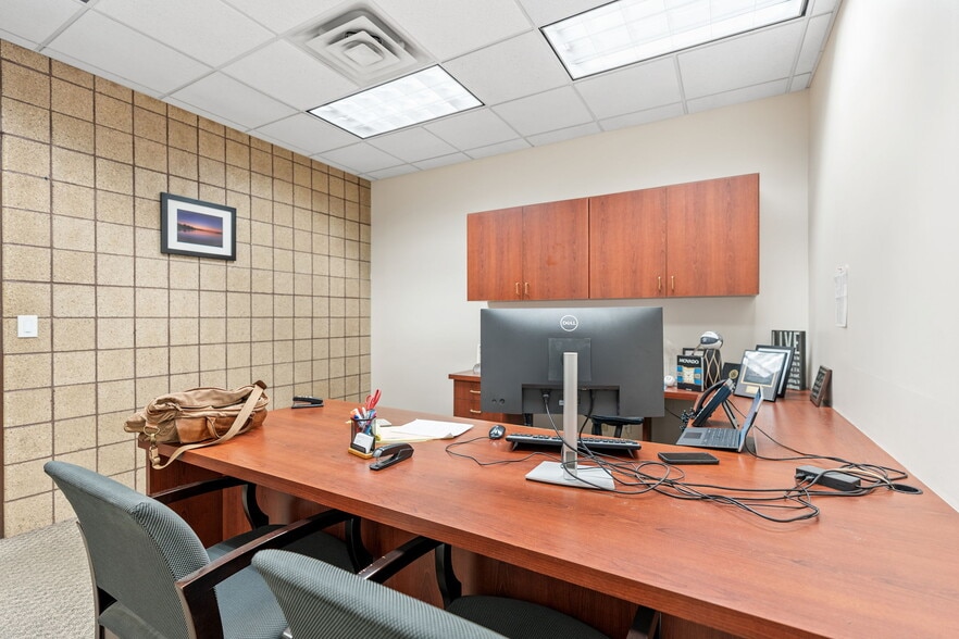 More Photos Of 2905 Lexington Ave S, Eagan Flex For Sale