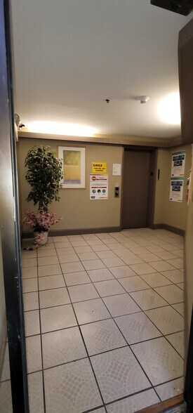 More Photos Of 501 Penn St, Reading Office For Sale