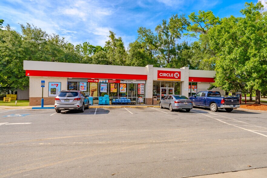 More Photos Of 5712 W Tennessee St, Tallahassee Convenience Store For Sale