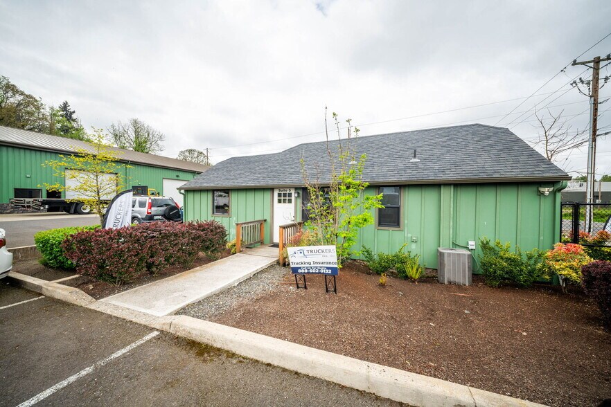 More Photos Of 7217 NE 99th St, Vancouver Industrial For Sale