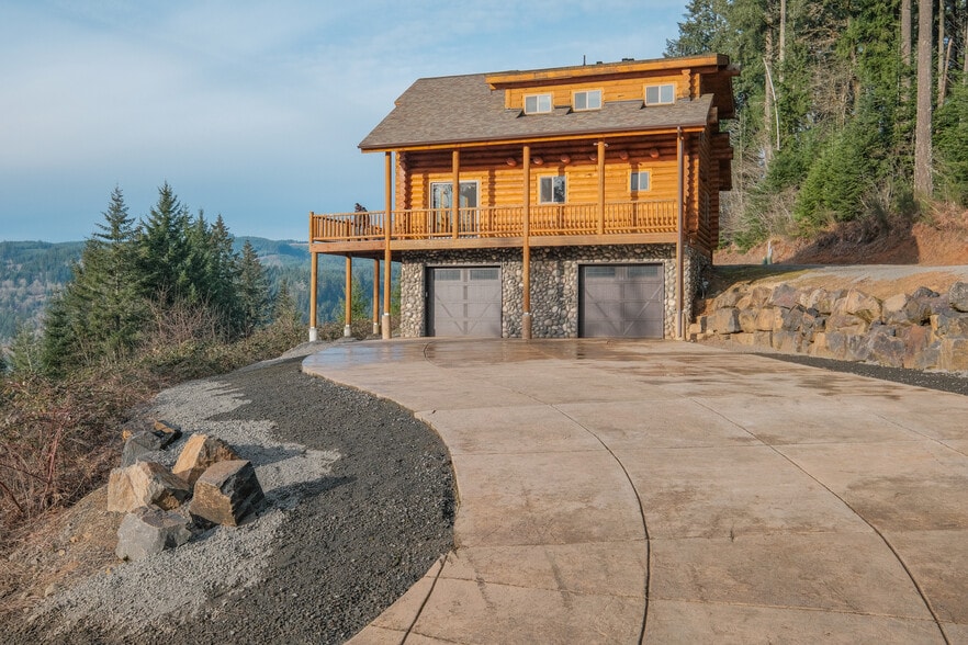 Primary Photo Of 6331 Lake Pointe Wy, Sweet Home Lodge Meeting Hall For Sale