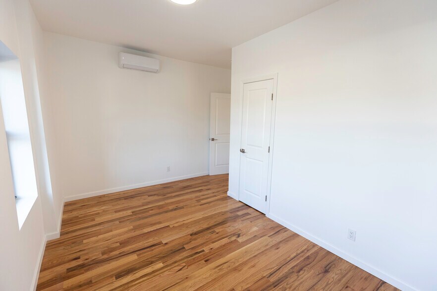 More Photos Of 1256 Bay St, Staten Island Apartments For Sale