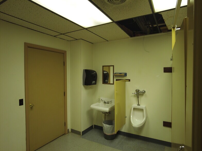 More Photos Of 215-225 S Allison Ave, Xenia Medical For Sale