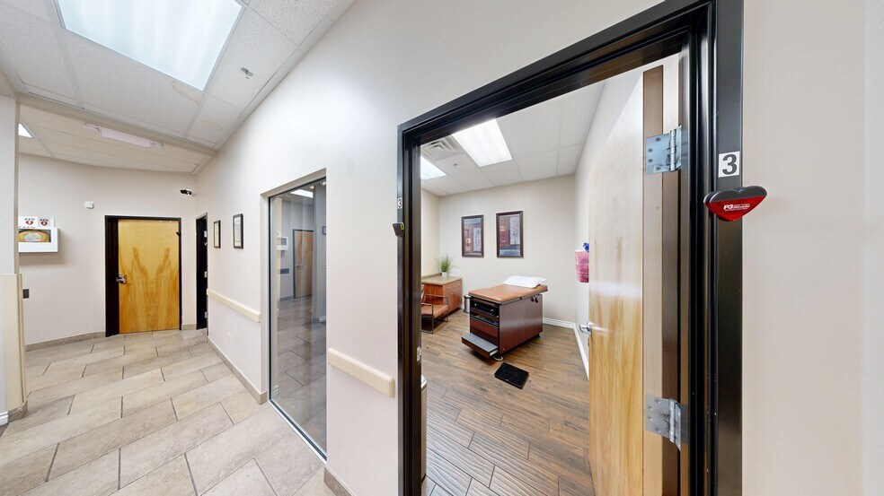 More Photos Of 5225 S Durango Dr, Las Vegas Medical For Sale