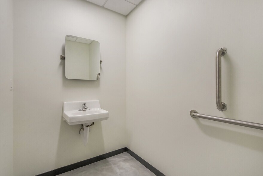 More Photos Of 150 Jeffords, Dexter Apartments For Lease