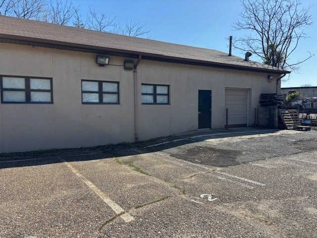 More Photos Of 35 Main St, Matawan Showroom For Lease