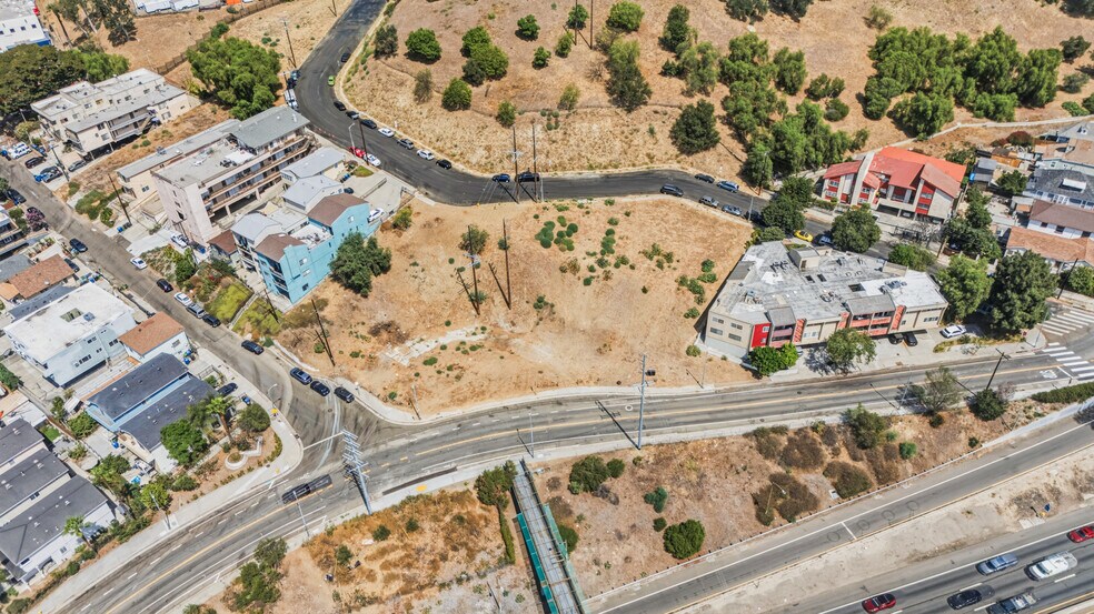 More Photos Of 626 Lookout Dr, Los Angeles Land For Sale