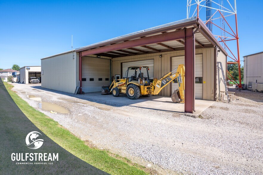 More Photos Of 5630 Airline Rd, Henderson Manufacturing For Lease