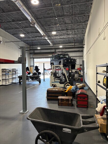 More Photos Of 3095 Soperton Dr, Bluffton Light Distribution For Sale